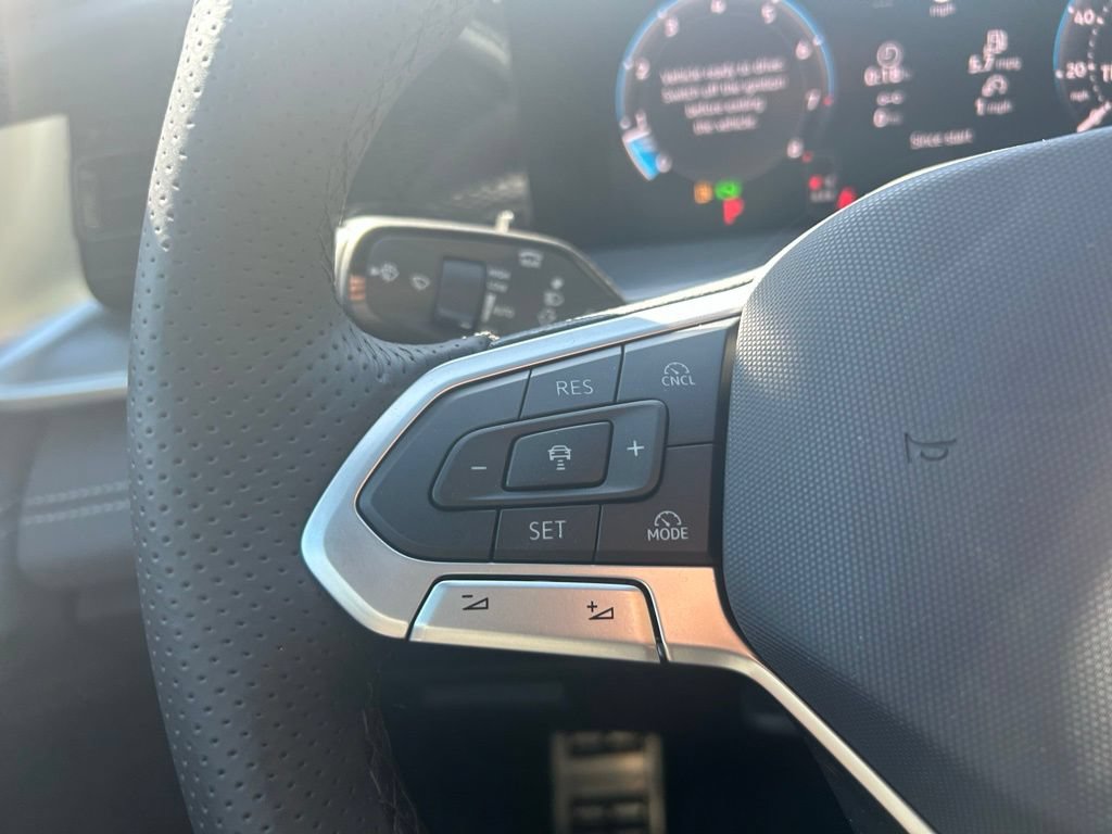 New 2026 Volkswagen Tiguan SE R-Line FWD image 21