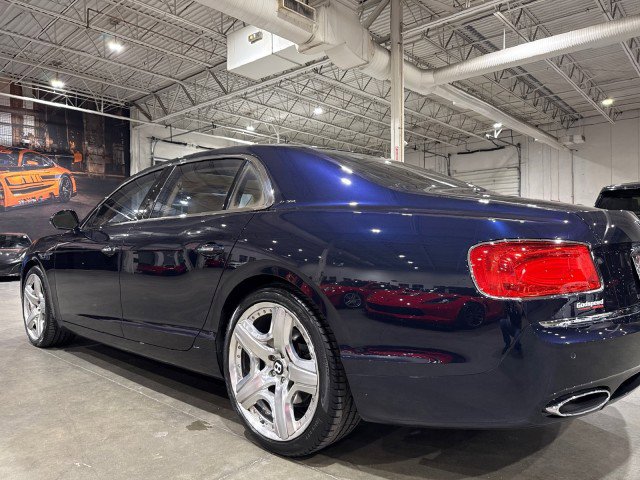 Used 2015 Bentley Flying Spur W12 image 42