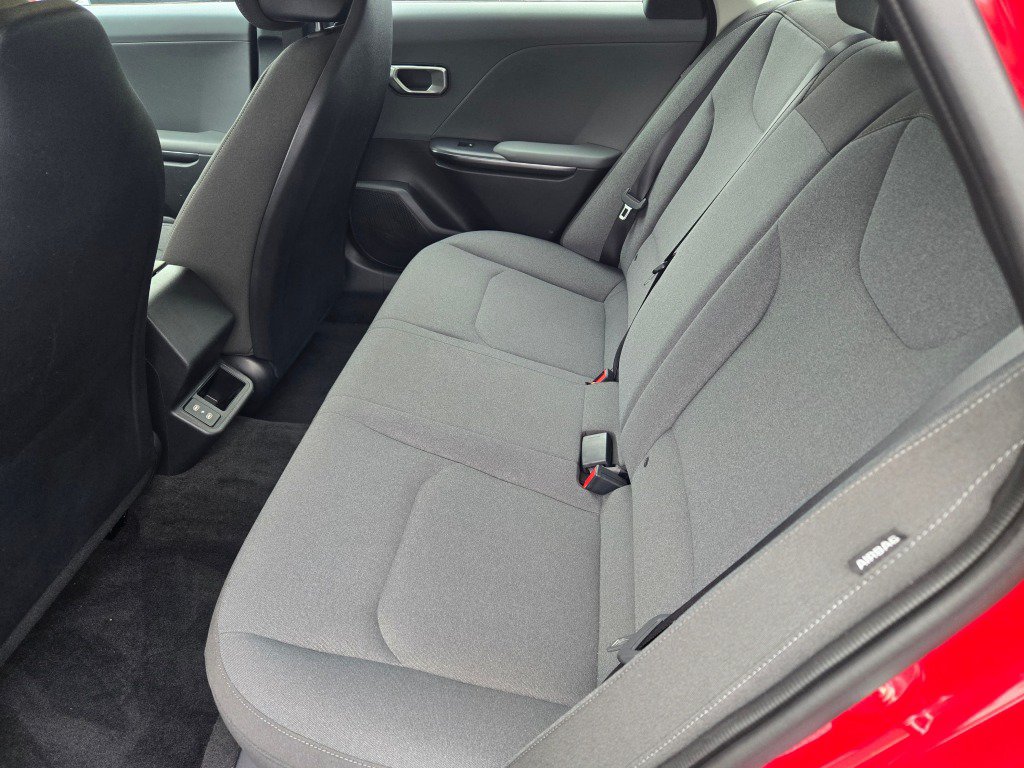 Used 2025 Kia K4 FWD image 15