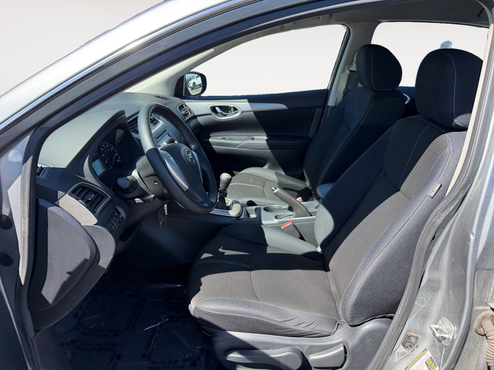 Used 2014 Nissan Sentra S image 10