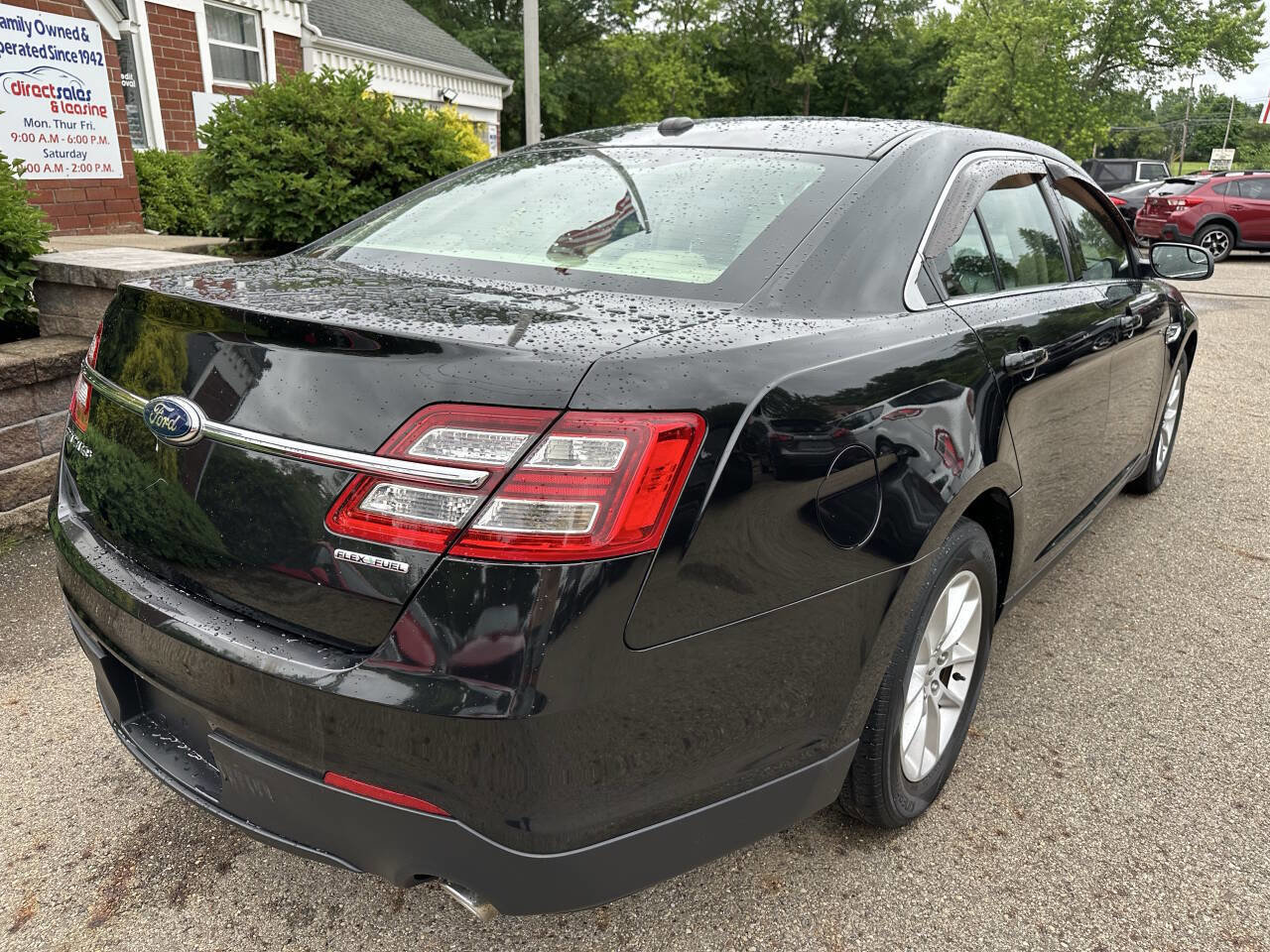 Used 2013 Ford Taurus SE image 8
