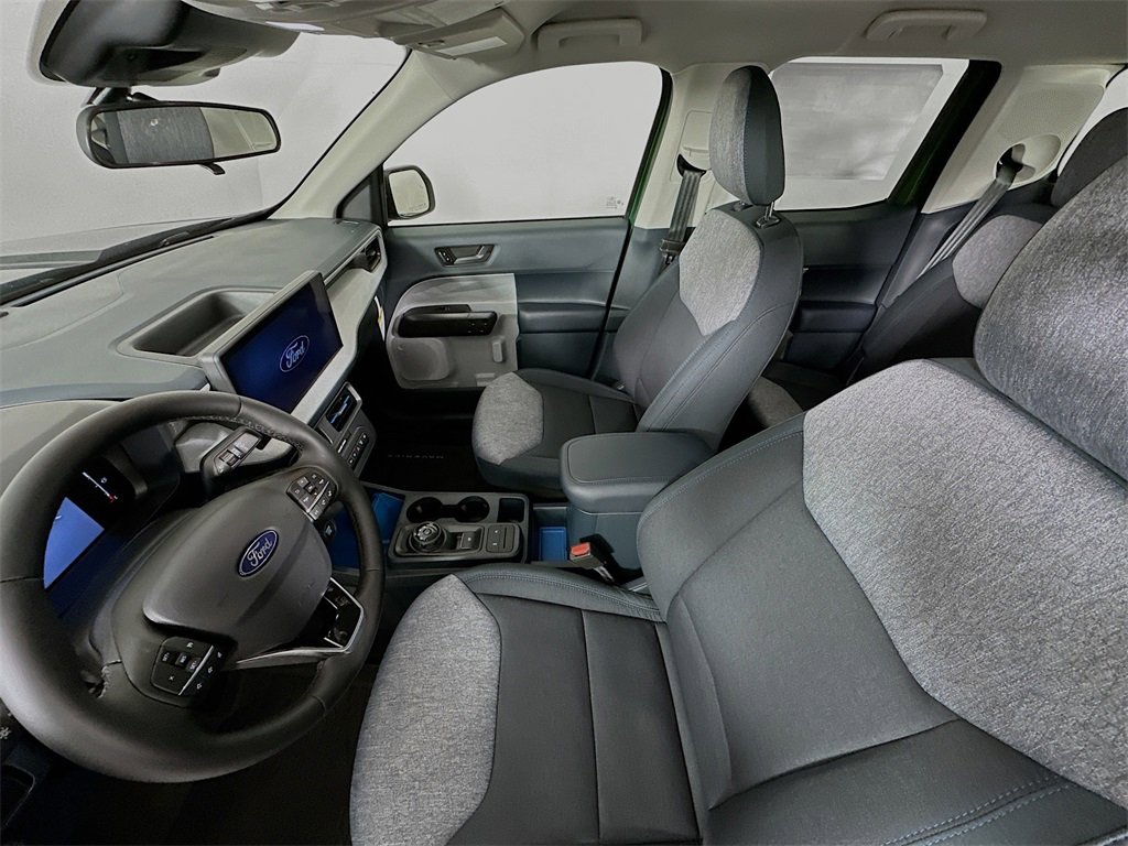 New 2025 Ford Maverick XLT w/ XLT Luxury Package image 11