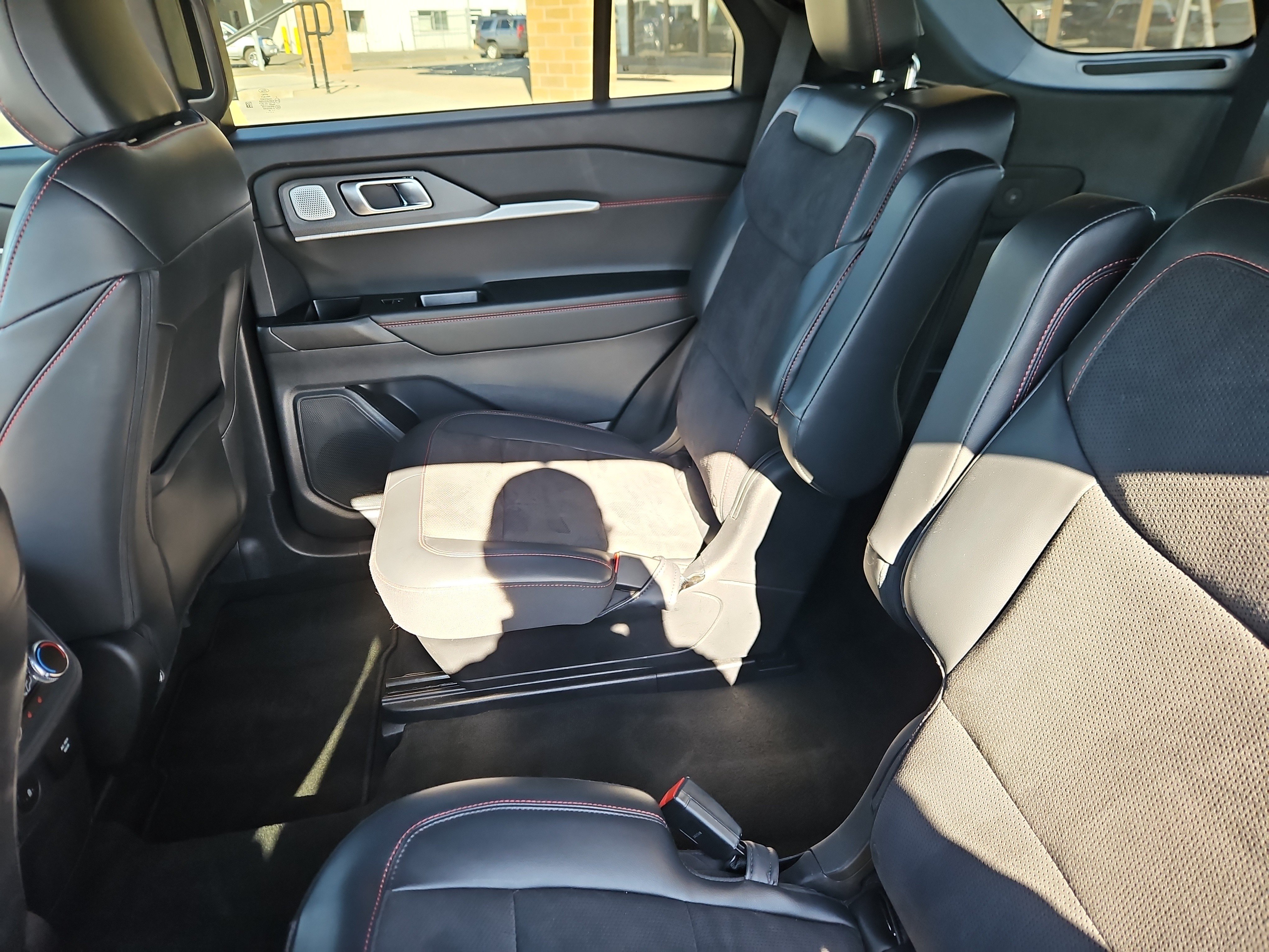 Certified 2025 Ford Explorer ST w/ Sun And Sound Package AWD/4WD image 10