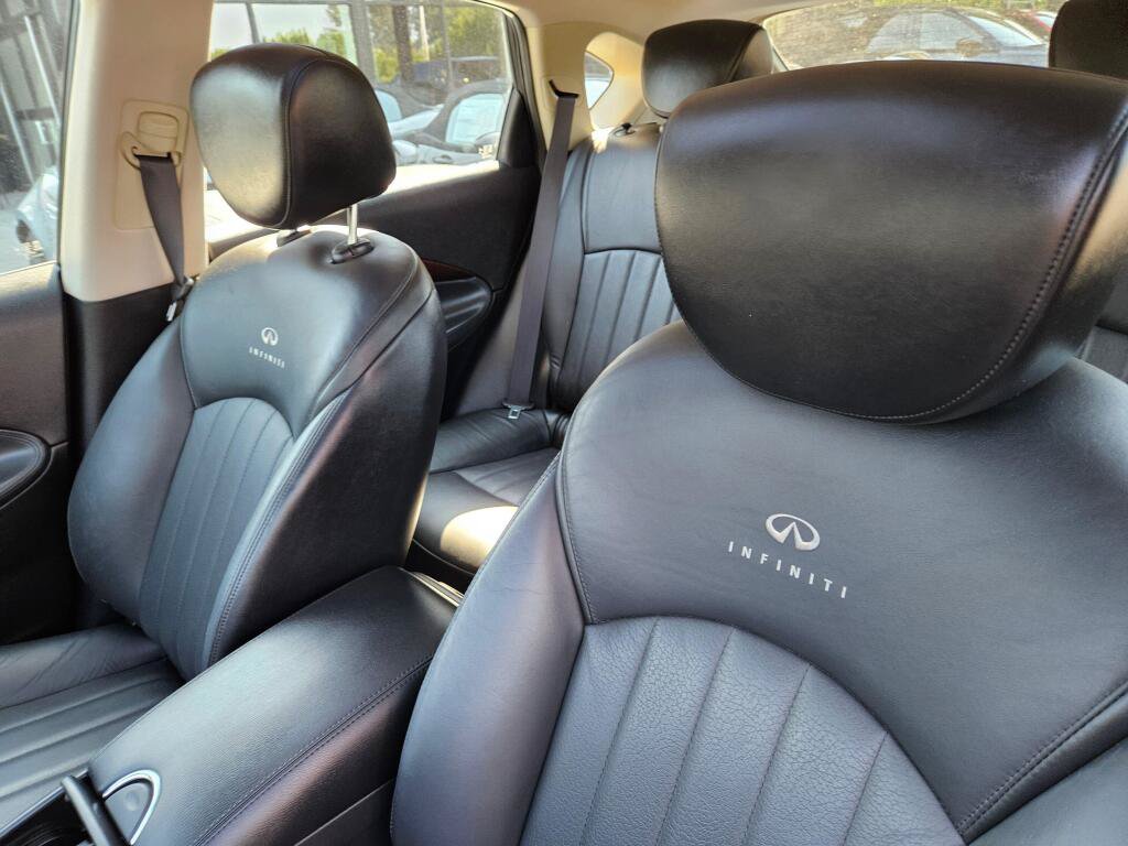Used 2010 INFINITI EX35 Journey AWD/4WD image 14