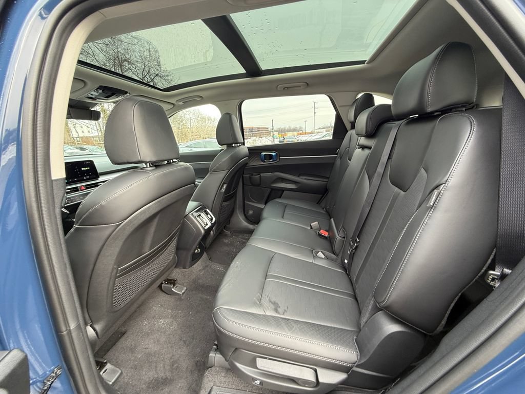 New 2026 Kia Sorento S w/ S Panoramic Sunroof Package FWD image 24