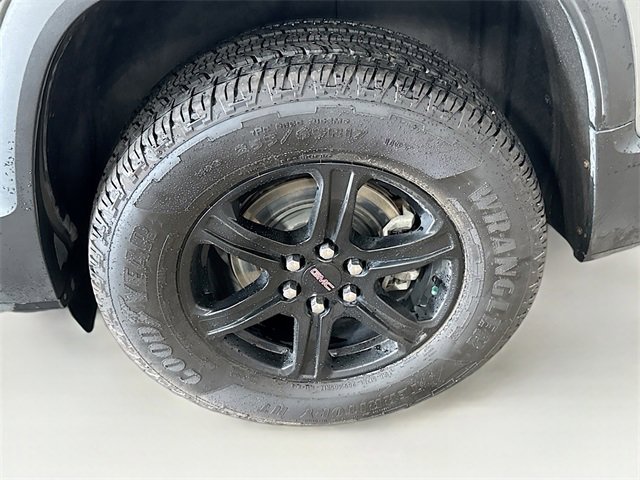 Used 2023 GMC Acadia AT4 w/ Technology Package image 10