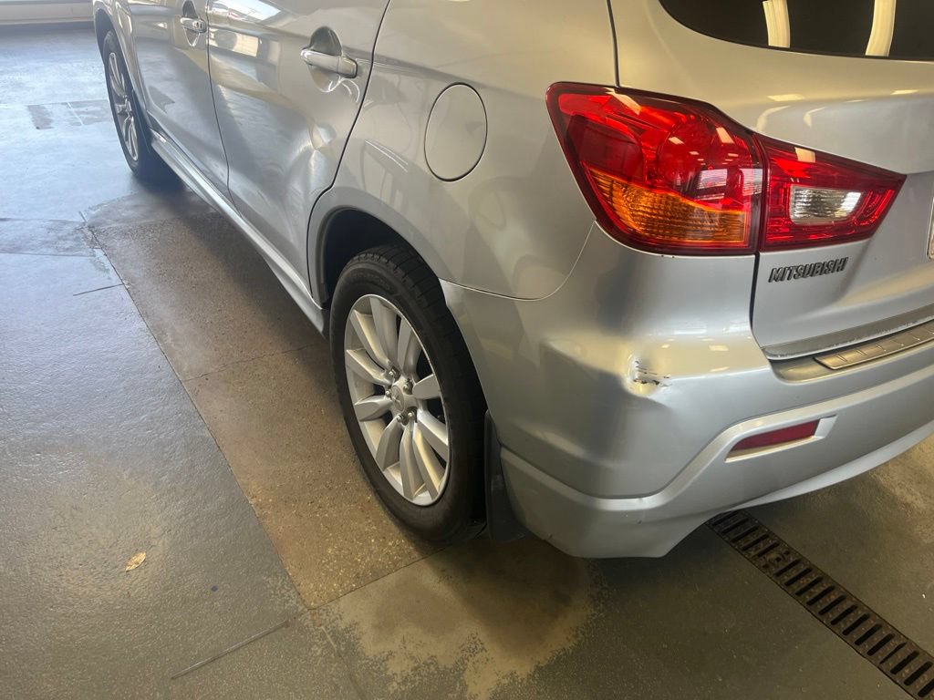 Used 2011 Mitsubishi Outlander Sport SE AWD/4WD image 9