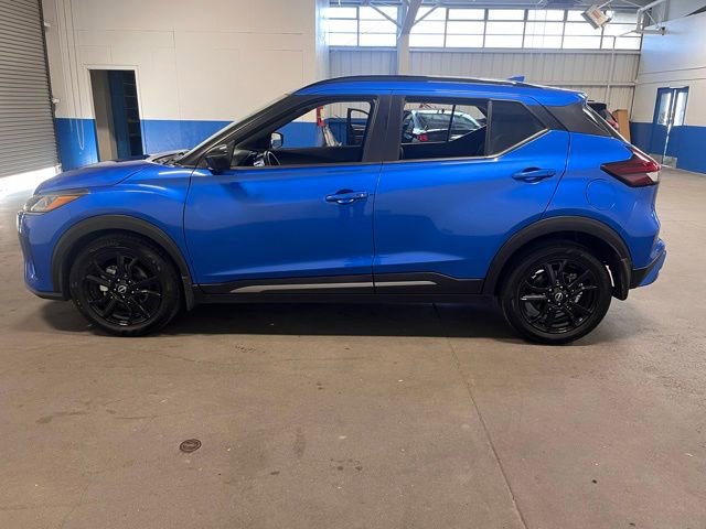 Used 2023 Nissan Kicks SR image 6