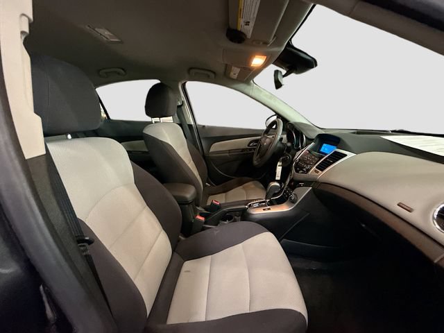 Used 2014 Chevrolet Cruze LS FWD image 22