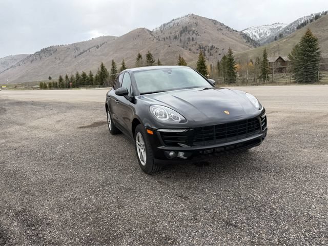 Used 2018 Porsche Macan AWD/4WD image 5