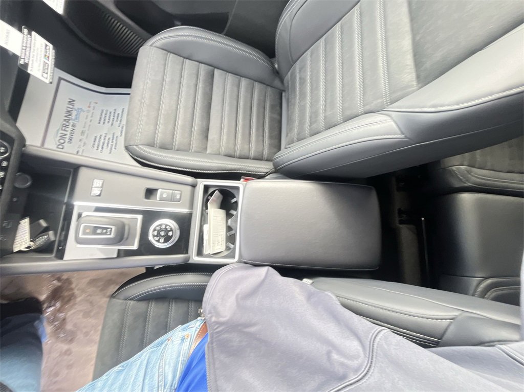 New 2025 Mitsubishi Outlander SE image 21