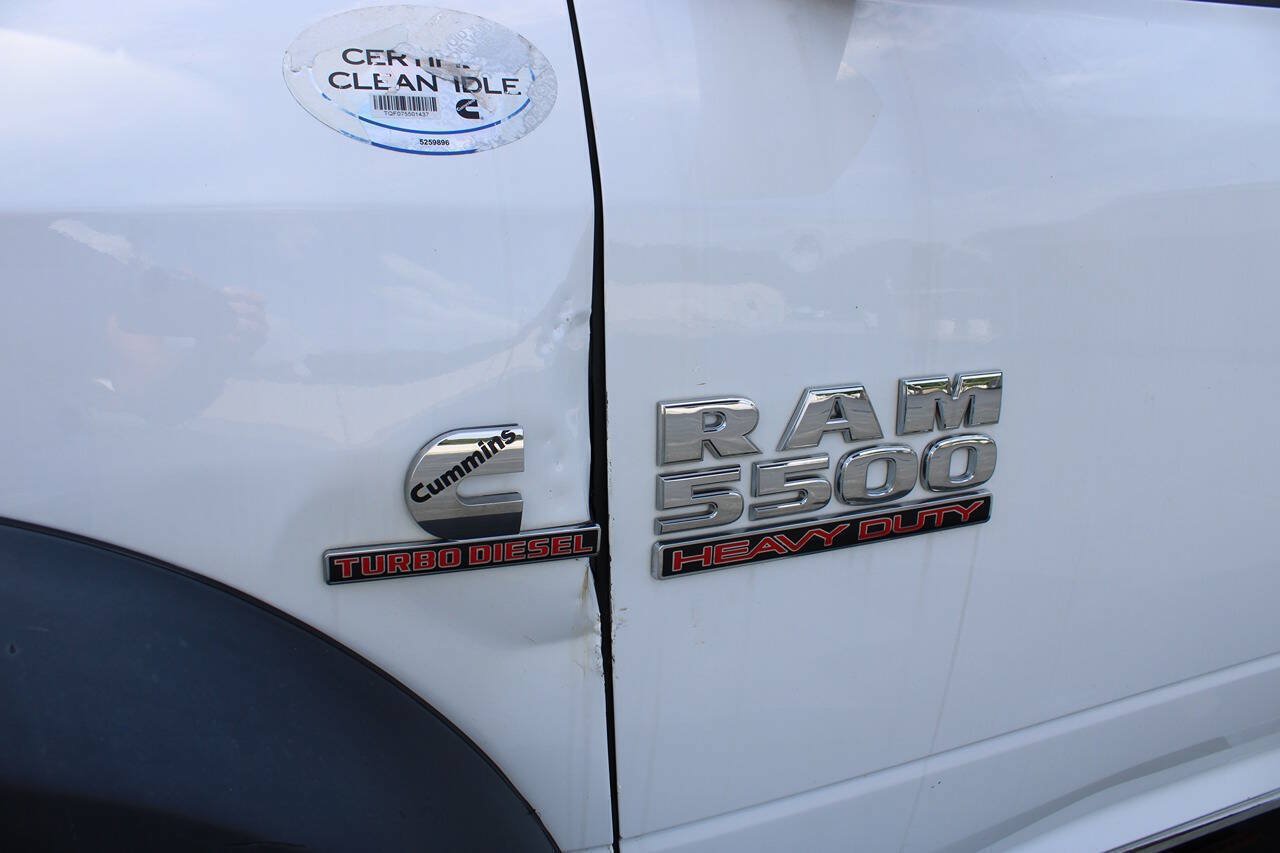 Used 2016 RAM 5500 Tradesman w/ Power & Remote Entry Group AWD/4WD image 12