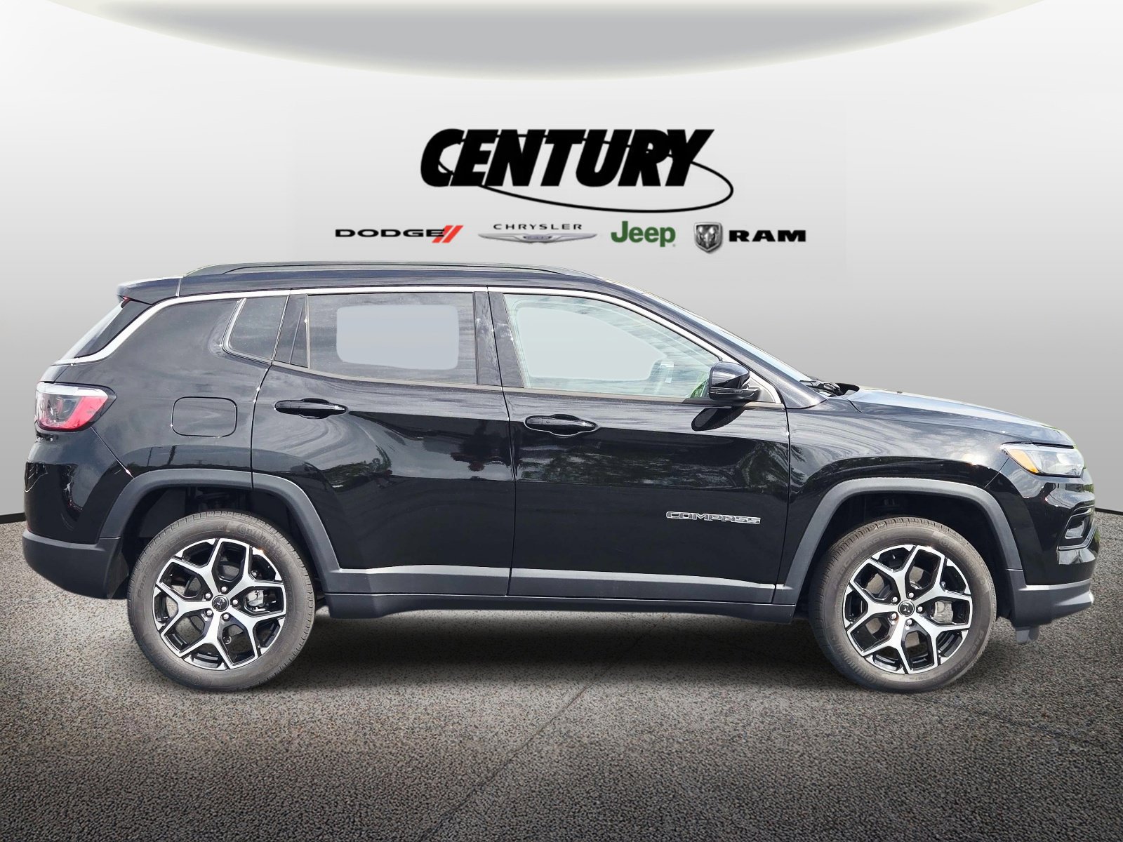 Used 2025 Jeep Compass Limited image 2