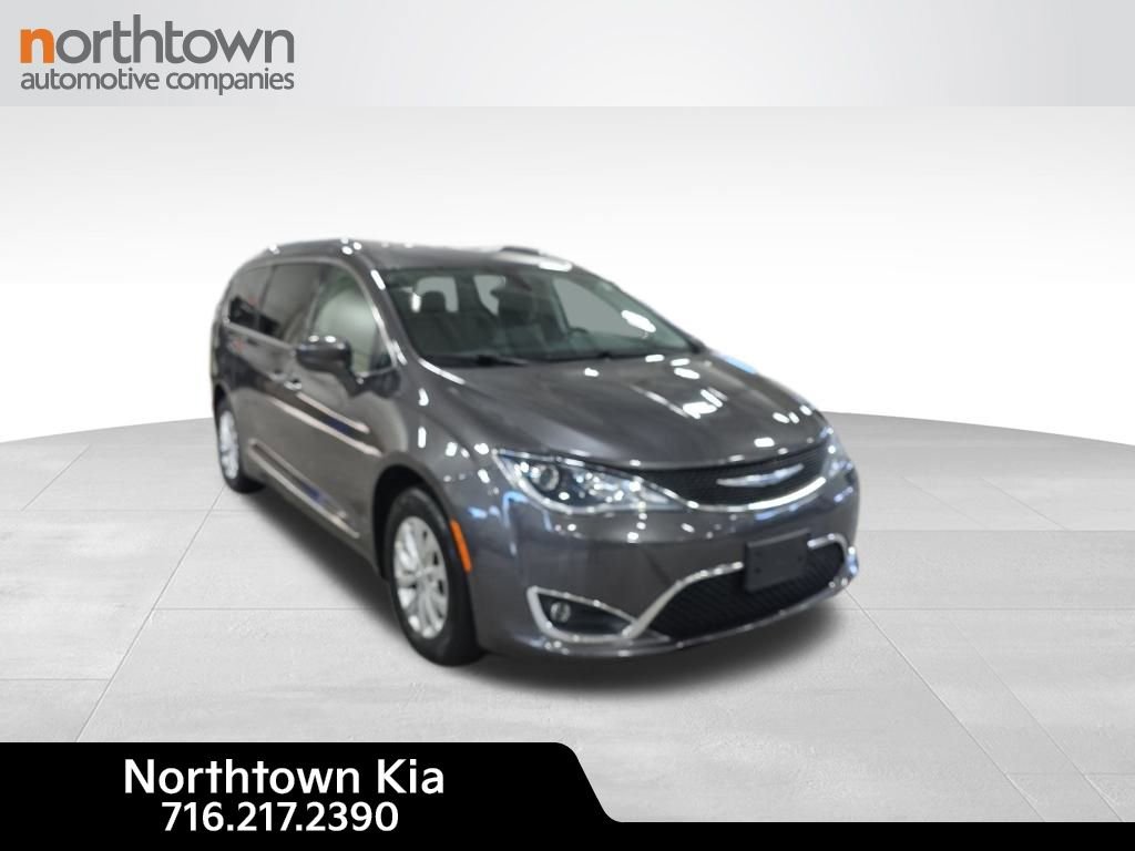 Used 2018 Chrysler Pacifica Touring-L