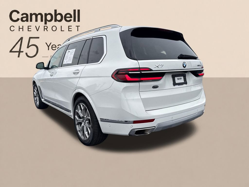 Used 2023 BMW X7 xDrive40i w/ Premium Package AWD/4WD image 3