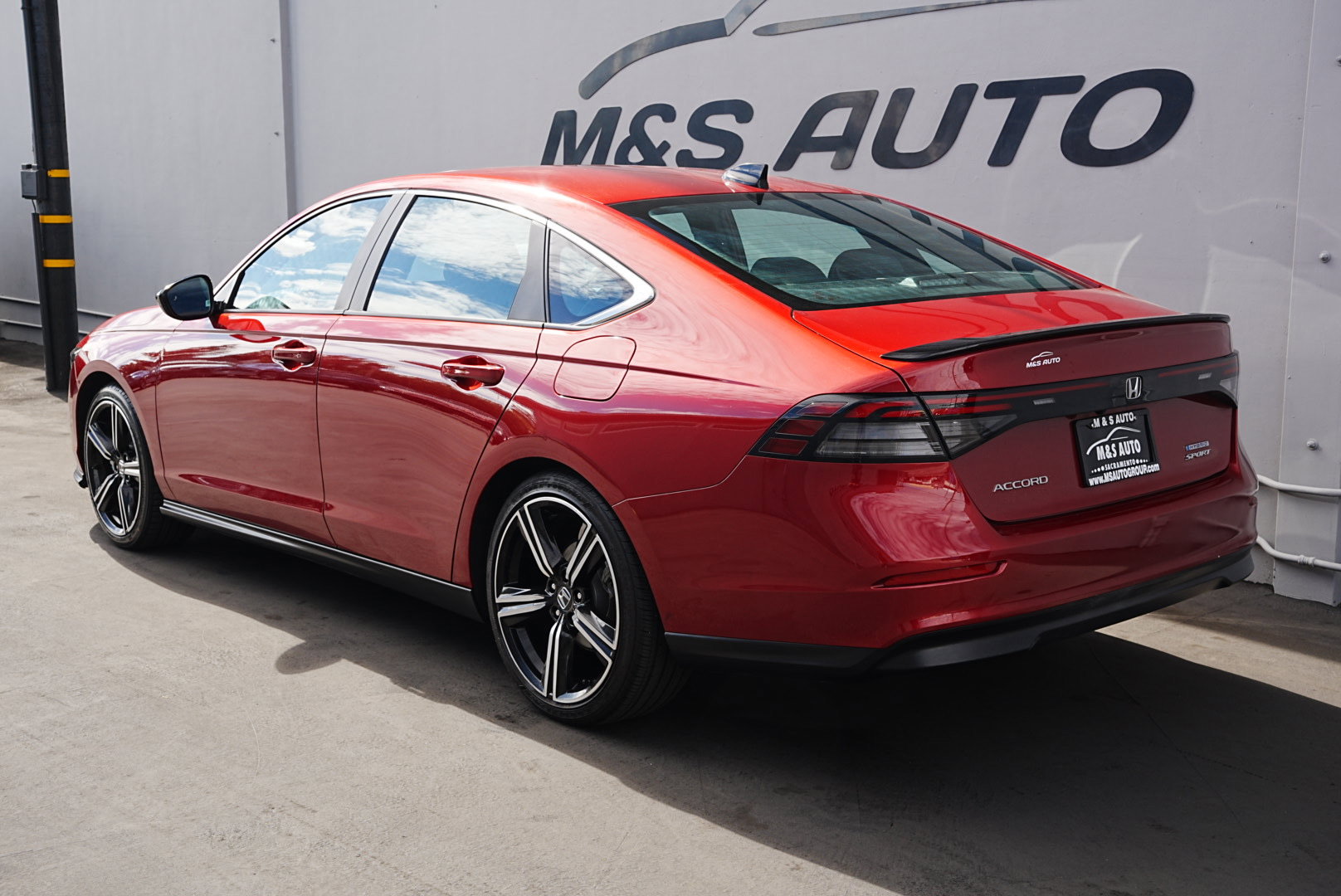 Used 2024 Honda Accord Sport image 6