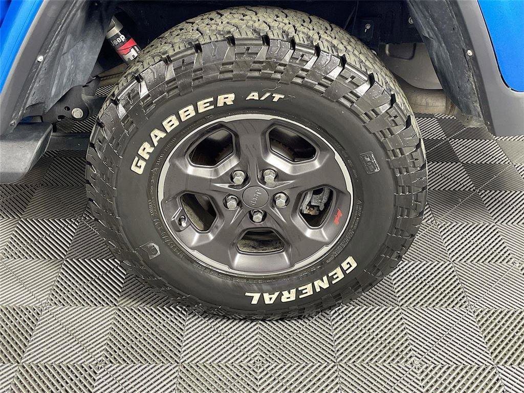 Used 2021 Jeep Gladiator Rubicon AWD/4WD image 32