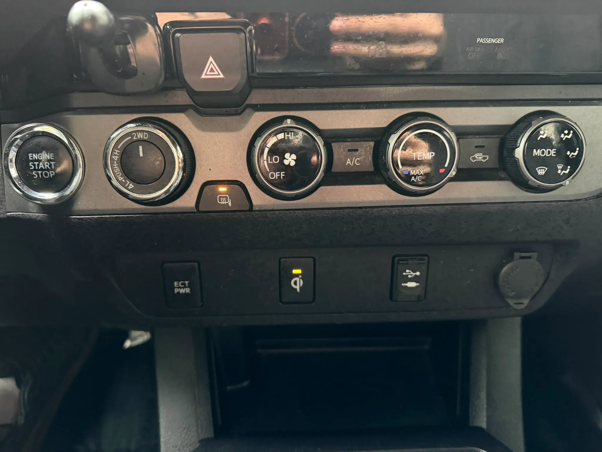 Used 2017 Toyota Tacoma TRD Sport w/ Tow Package image 20