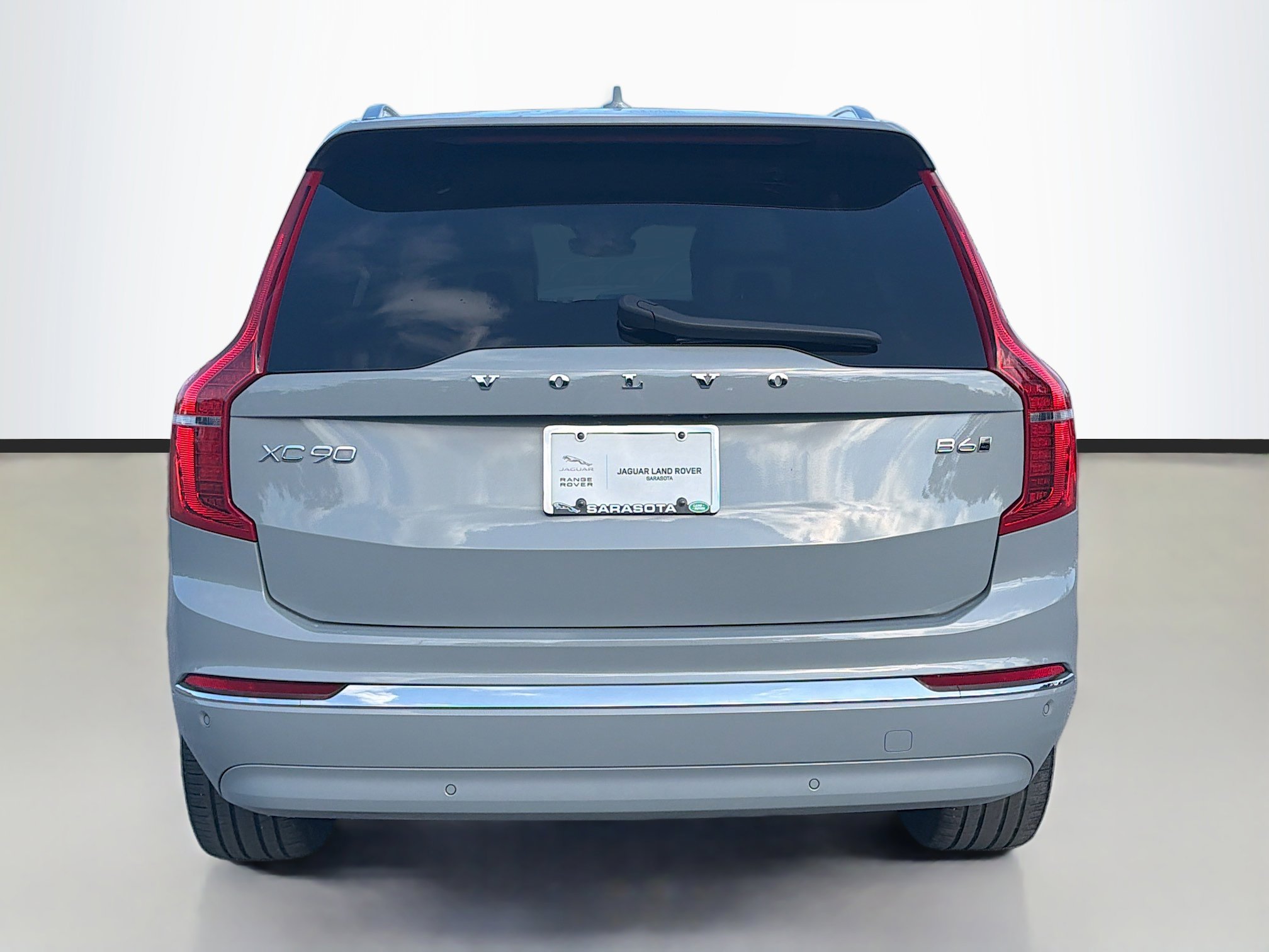 Used 2024 Volvo XC90 B6 Plus AWD/4WD image 4