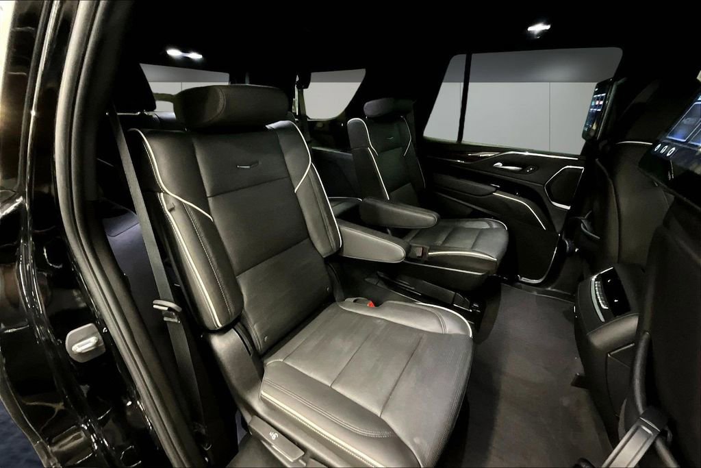 Certified 2024 Cadillac Escalade Premium Luxury image 25