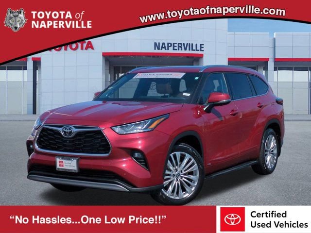 Used 2025 Toyota Highlander Platinum image 1