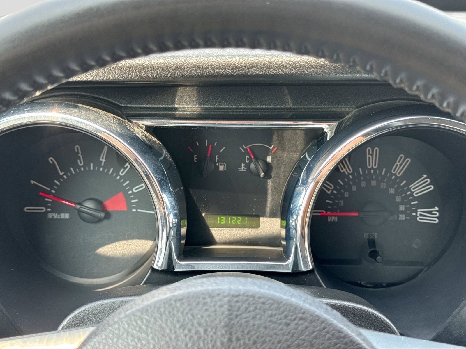 Used 2008 Ford Mustang Premium RWD image 30