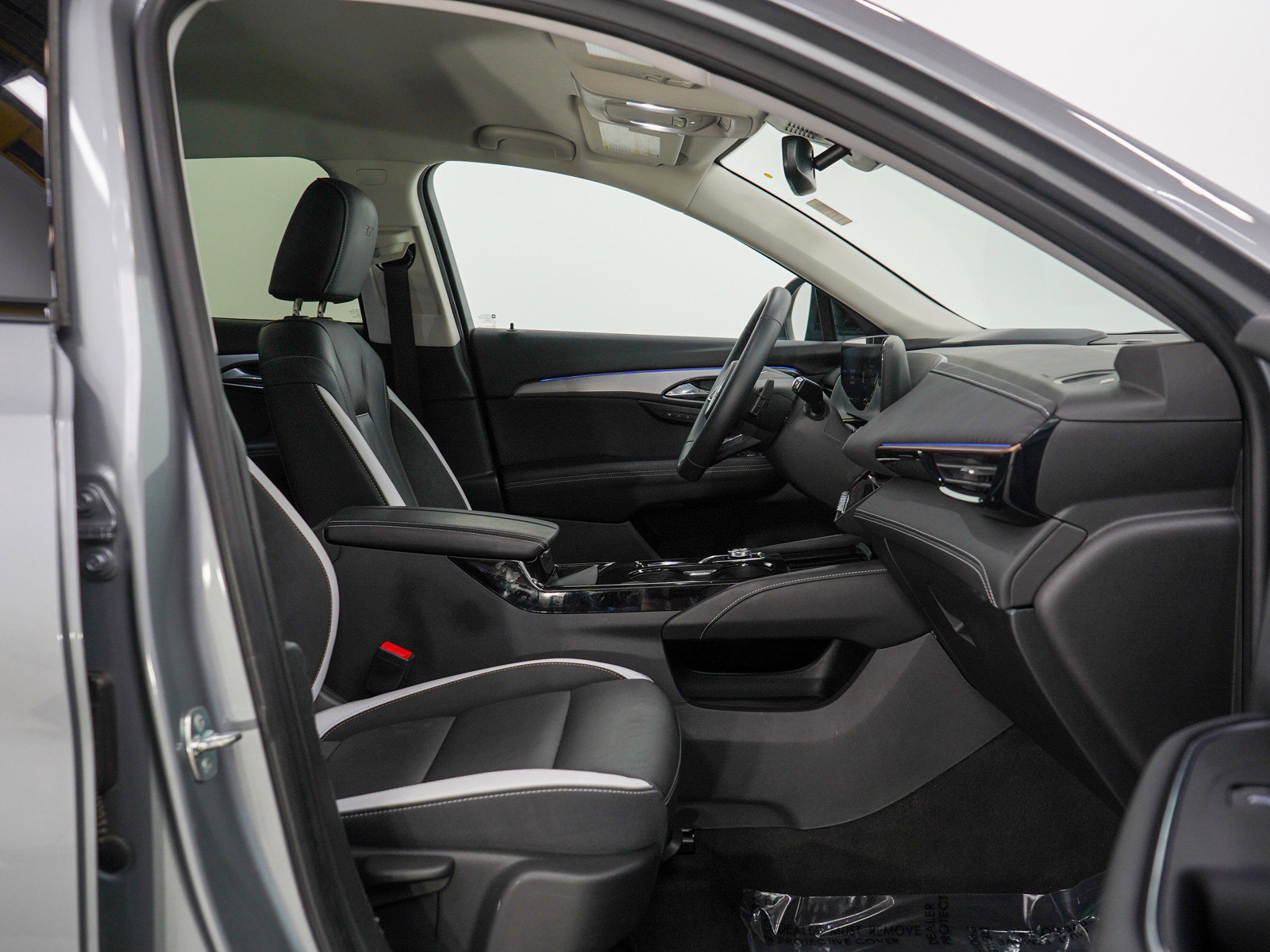 Used 2025 Buick Envision Sport Touring image 10