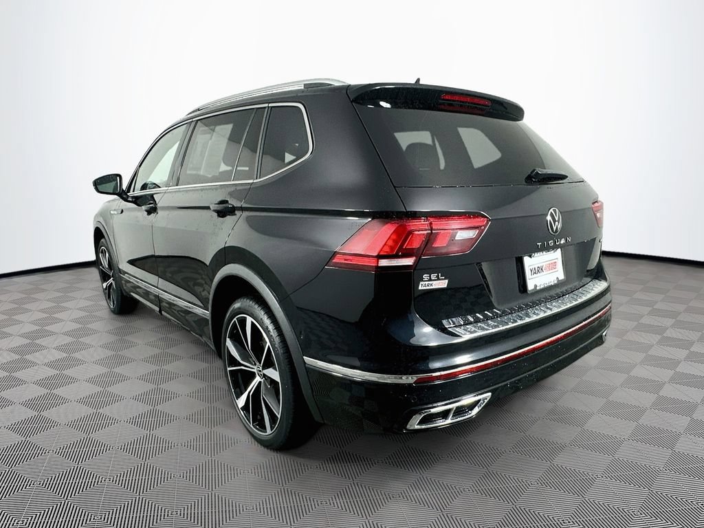 Used 2022 Volkswagen Tiguan SEL R-Line AWD/4WD image 6