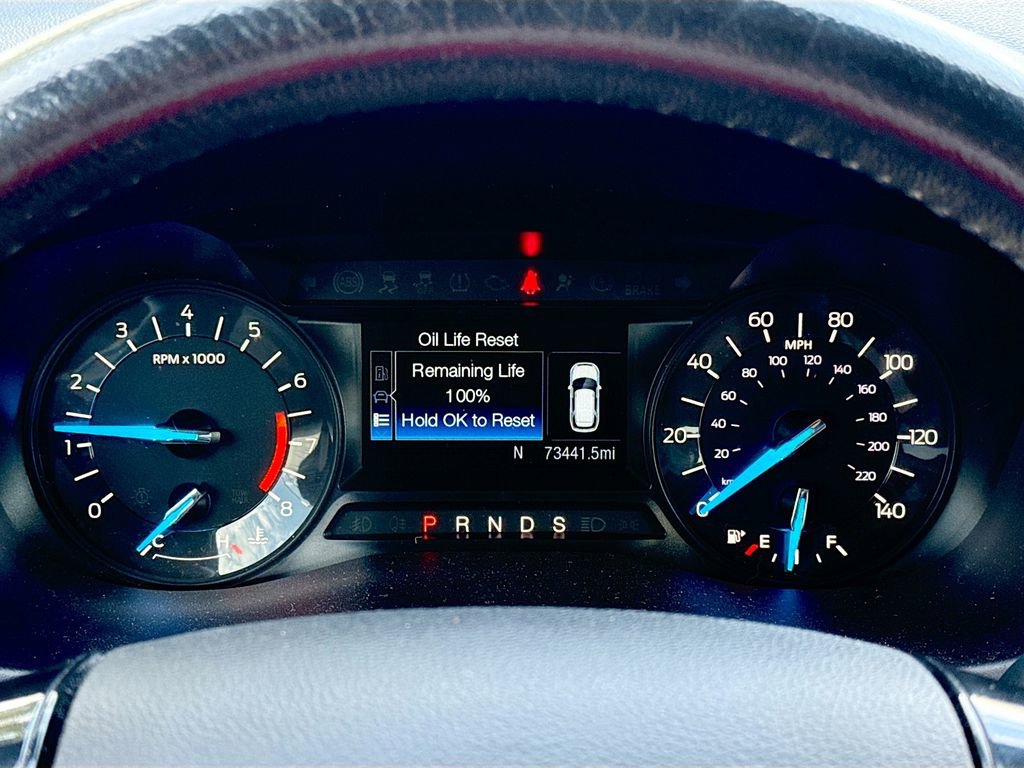 Used 2018 Ford Explorer XLT AWD/4WD image 13