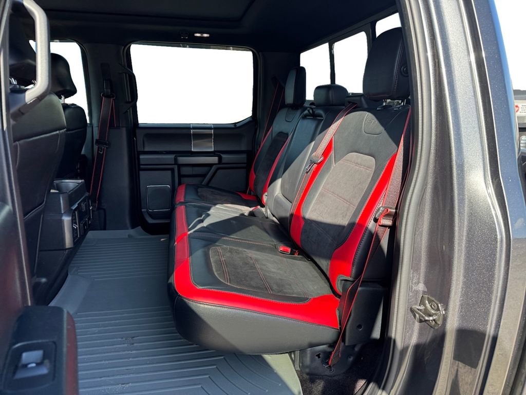 Used 2017 Ford F150 Lariat image 14