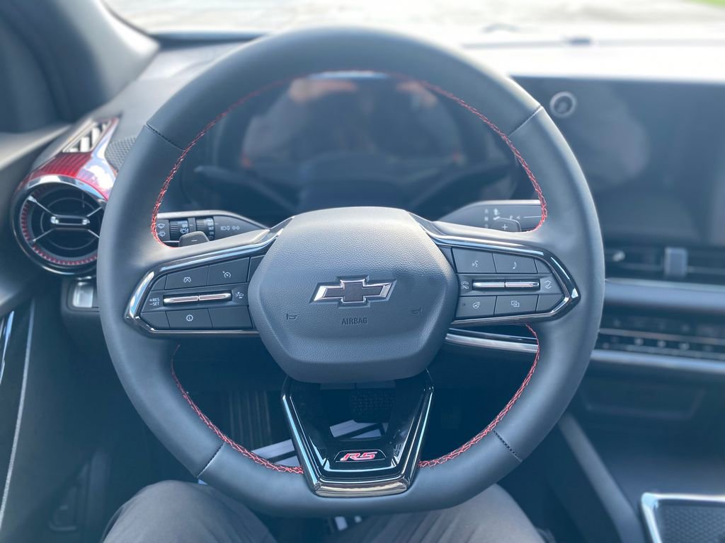 Used 2026 Chevrolet Equinox RS image 28