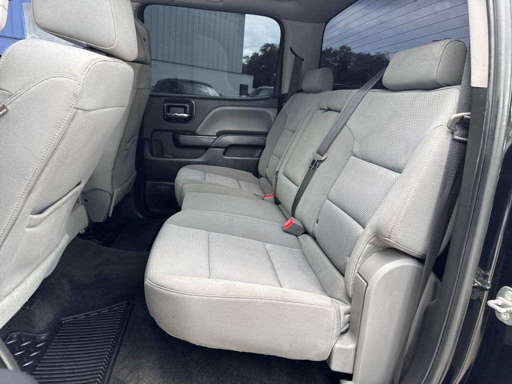 Used 2018 Chevrolet Silverado 1500 Custom w/ Custom Value Package AWD/4WD image 11
