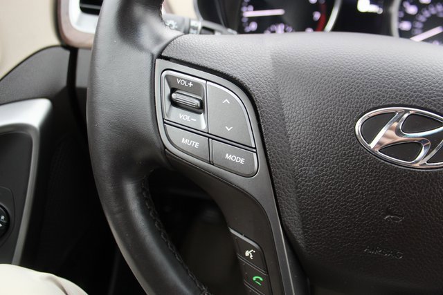 Used 2018 Hyundai Santa Fe Limited w/ Cargo Package image 15