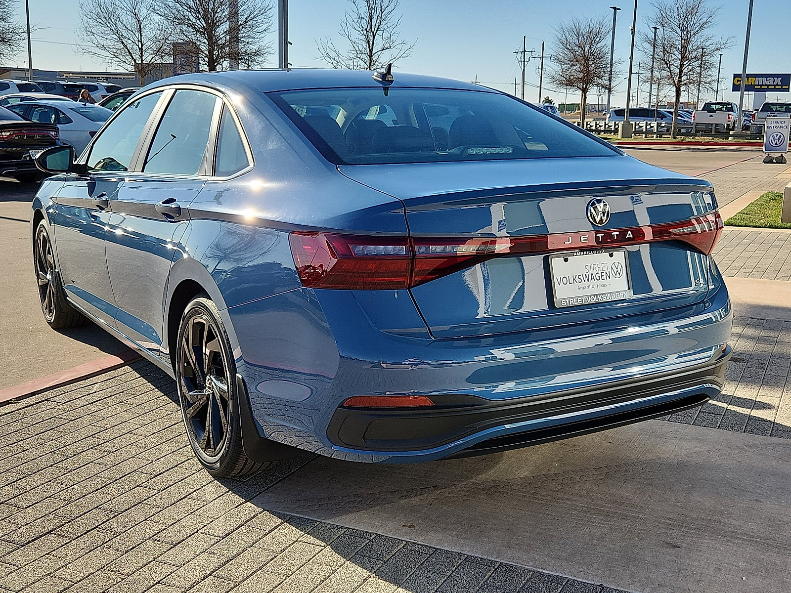 New 2026 Volkswagen Jetta SE image 2