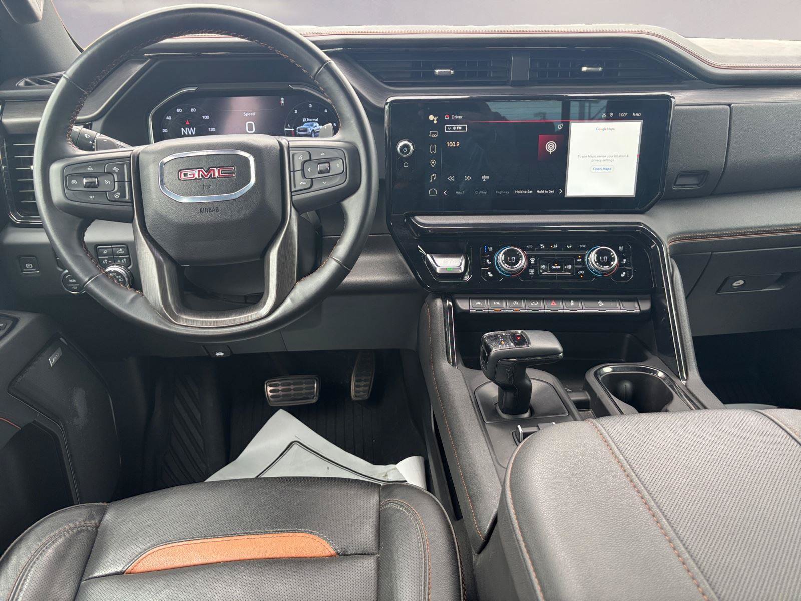 Used 2024 GMC Sierra 1500 AT4 w/ Technology Package AWD/4WD image 10