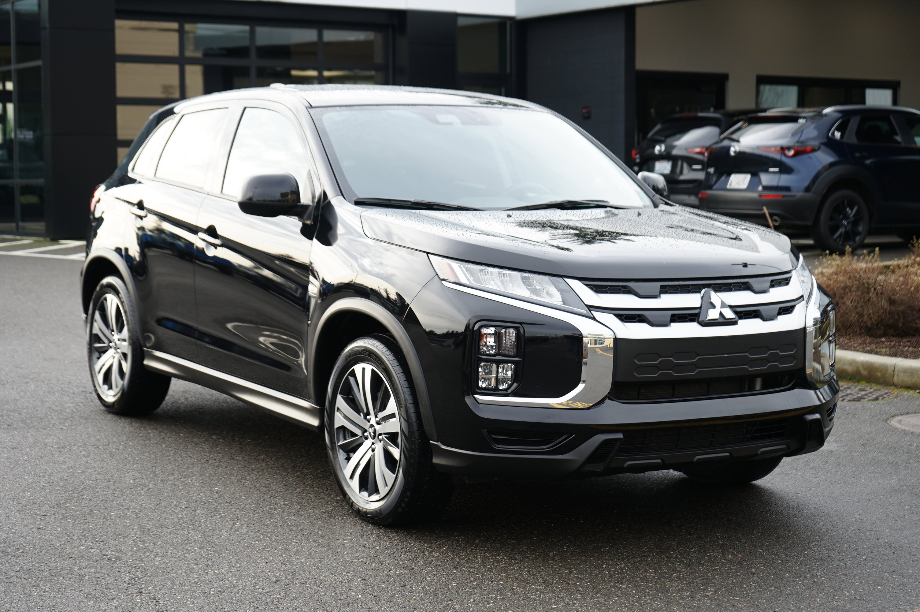 Used 2025 Mitsubishi Outlander Sport ES image 11