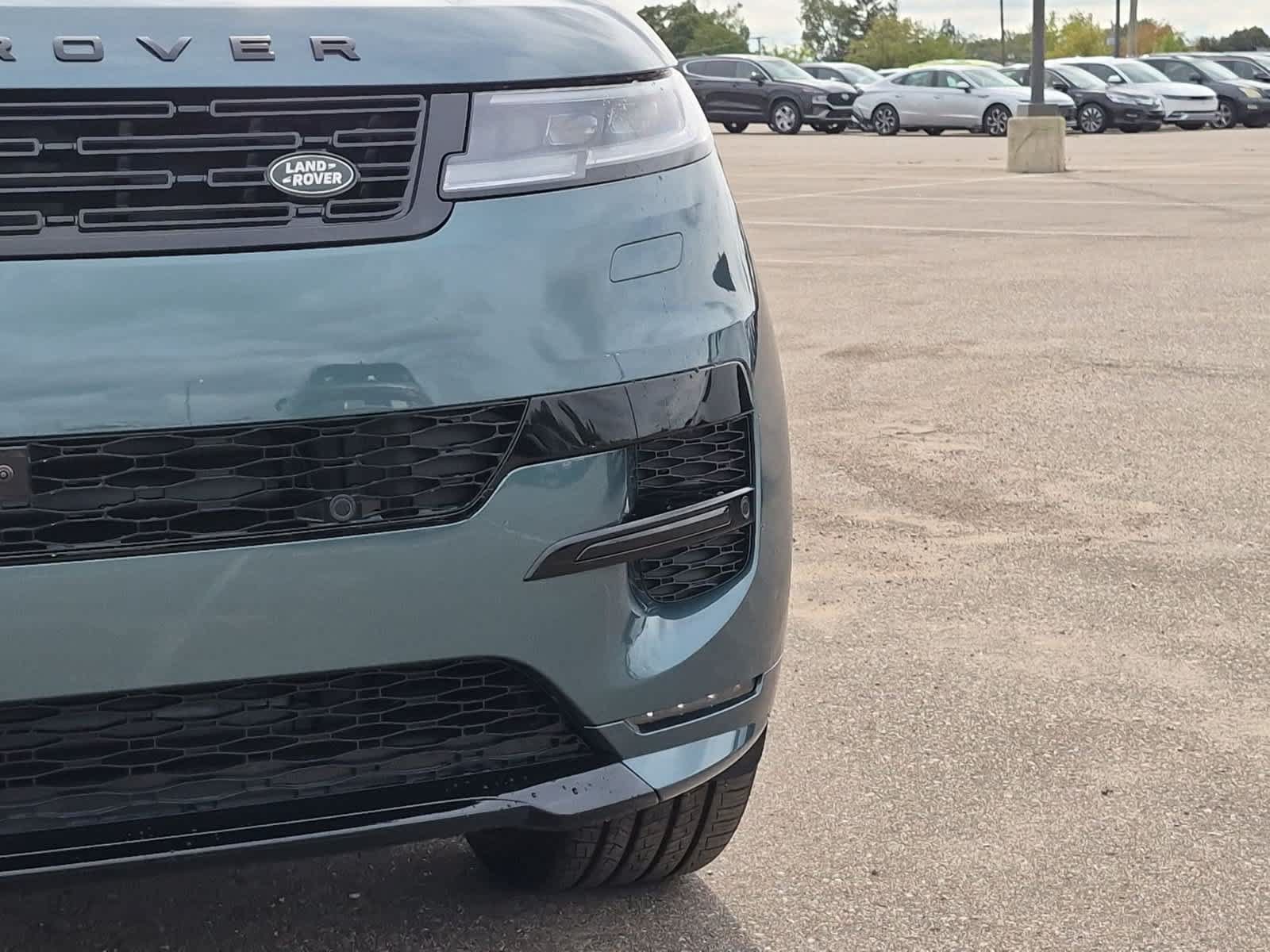 New 2026 Land Rover Range Rover Sport Dynamic SE AWD/4WD image 10