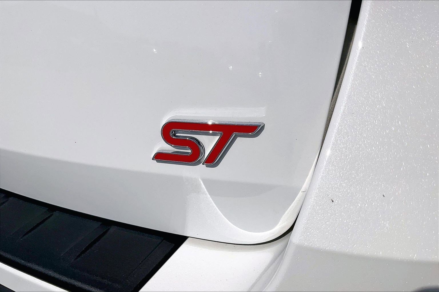 Used 2025 Ford Explorer ST image 31