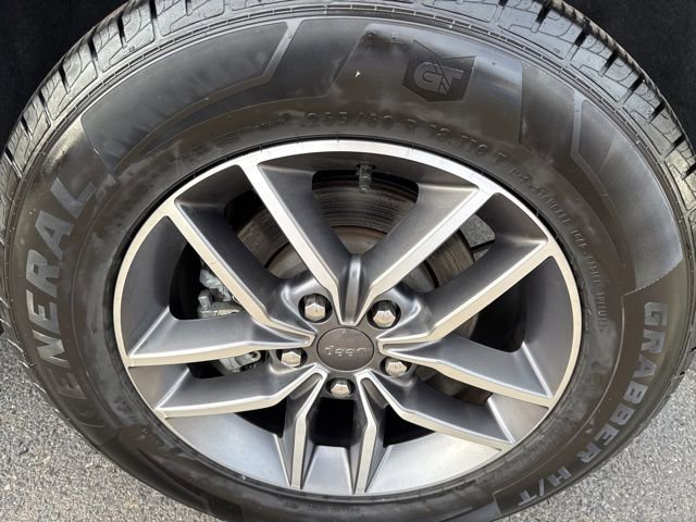 Used 2021 Jeep Grand Cherokee Limited image 10