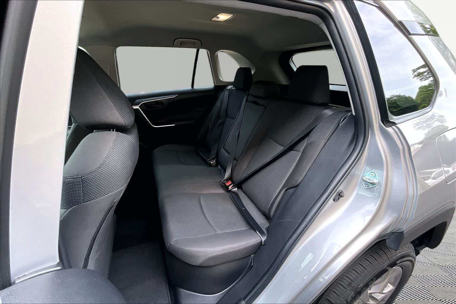 Certified 2025 Toyota RAV4 LE AWD/4WD image 21