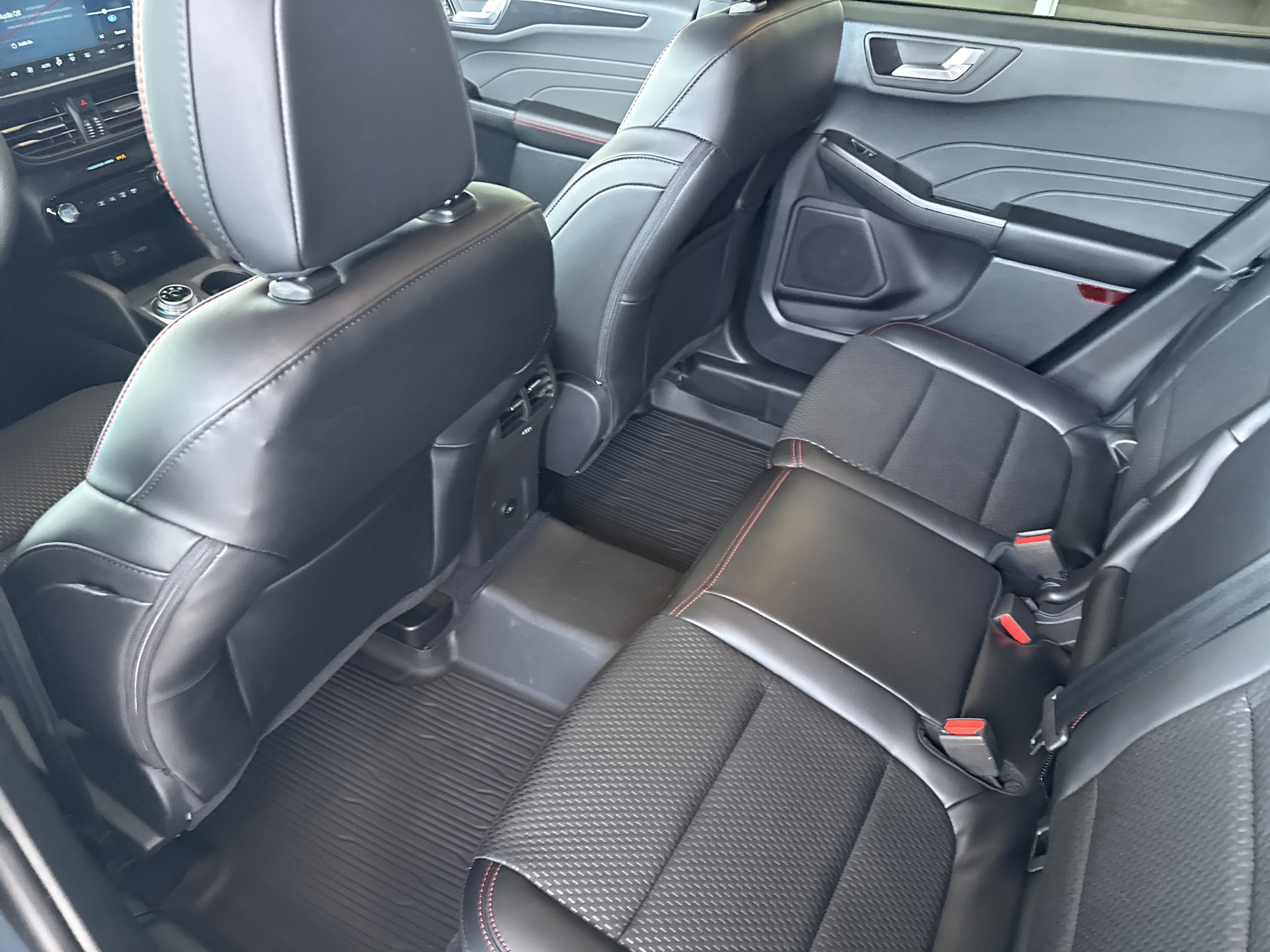 New 2026 Ford Escape ST-Line w/ Tech Pack #1 FWD image 14