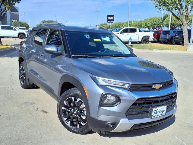 Used 2022 Chevrolet TrailBlazer LT FWD image 1