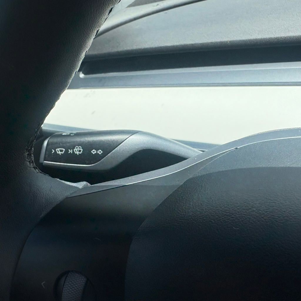 Used 2023 Tesla Model Y Long Range image 26