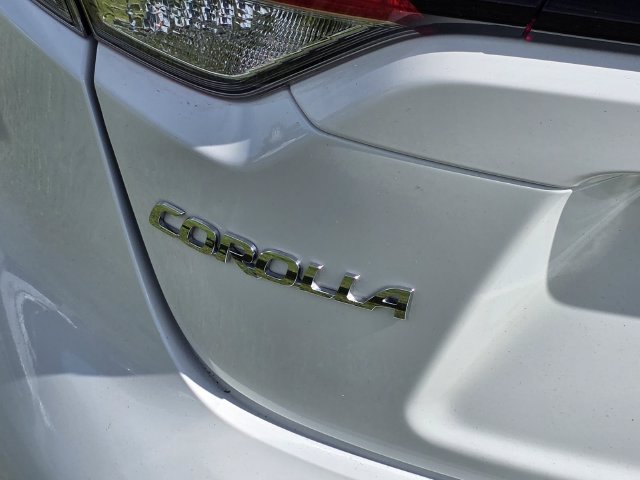 Used 2023 Toyota Corolla LE FWD image 15