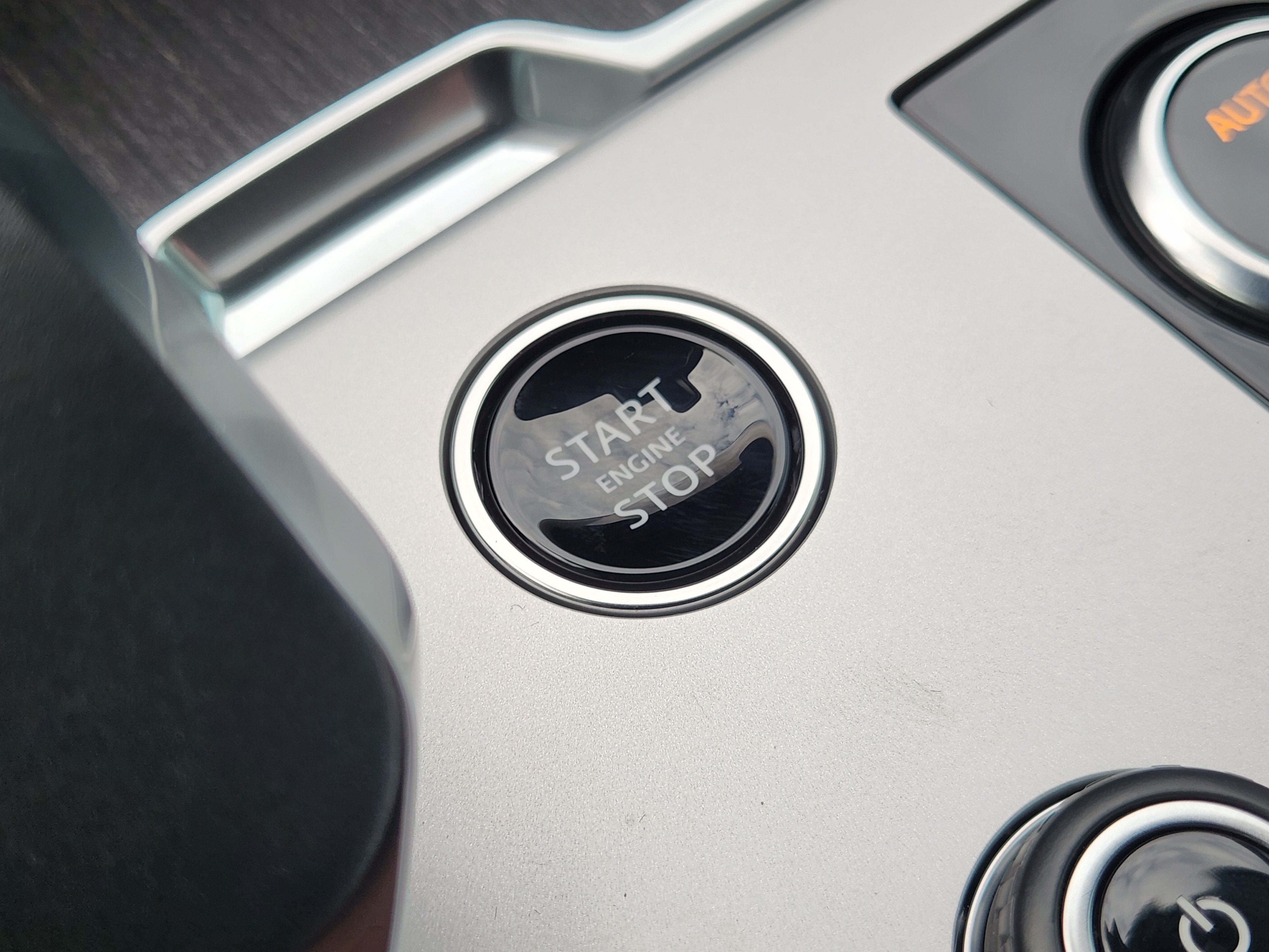 New 2027 Land Rover Range Rover SE AWD/4WD image 33