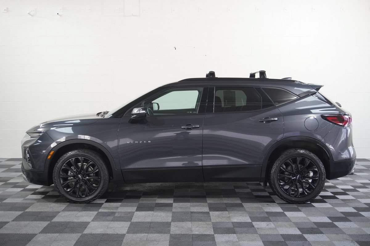 Used 2022 Chevrolet Blazer LT AWD/4WD image 2