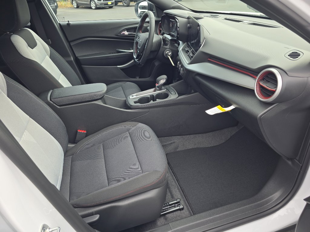 New 2025 Chevrolet Trax RS w/ Driver Confidence Package image 16