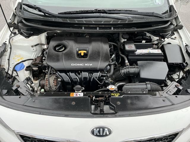 Used 2017 Kia Forte LX image 19