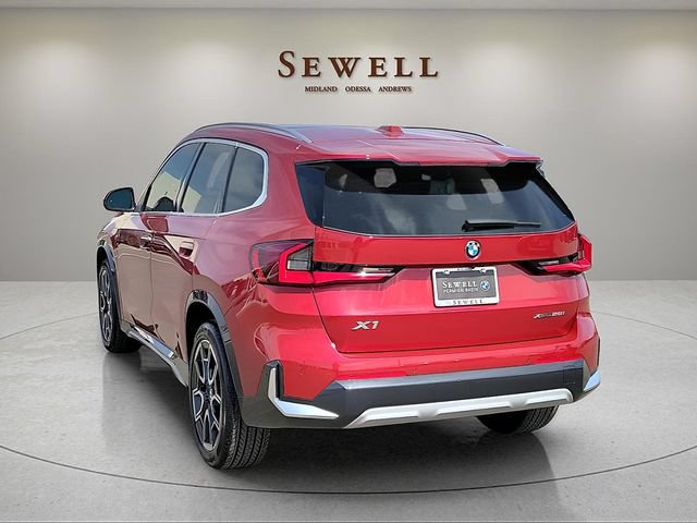 Used 2026 BMW X1 xDrive28i w/ Convenience Package AWD/4WD image 3