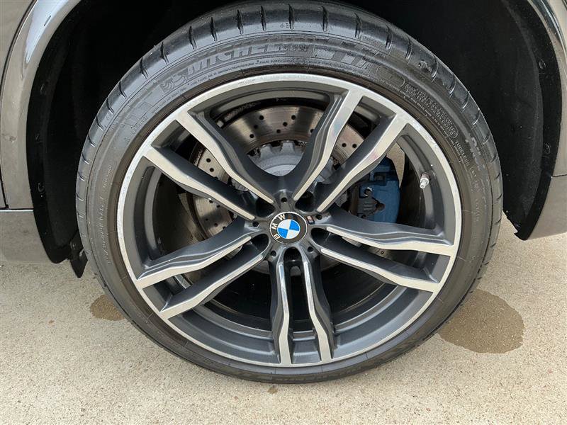 Used 2017 BMW X5 M AWD/4WD image 28